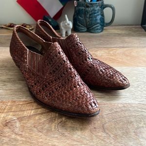 Vintage Leather-Knit Brown Flats (little heel)